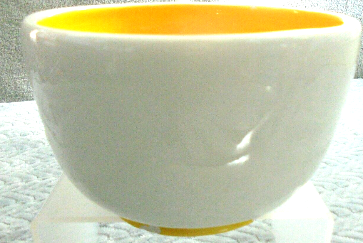 Starbucks 2007 White Yellow Starburst Flower Coffee Tea Mug Hand Painted RARE Item image 7