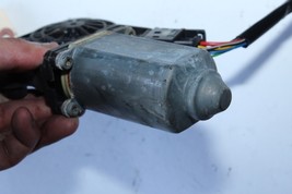 2000-06 MERCEDES-BENZ S500 W220 FRONT PASSENGER DOOR WINDOW MOTOR K4034 image 8