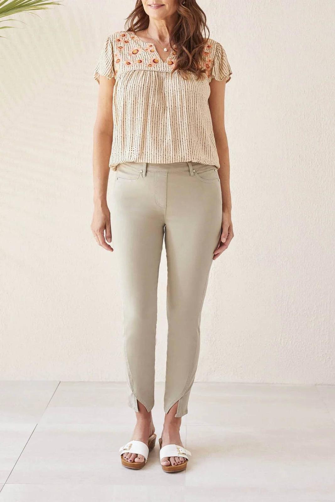Tribal 5 Pocket Pull On Ankle Pant With Ankle Slit Size 10 - $65.34