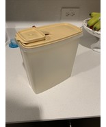 Tupperware Super Cereal Keeper 1588-1 W/1589-3 Top Lid 20 Cups EUC - $10.00