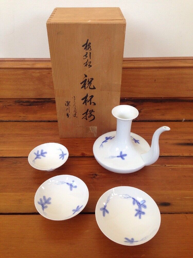 Primary image for Vtg Fukagawa Tea Set Sake Pot Sakazuki Bowls Cups White Blue Porcelain Wood Box