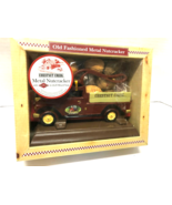 Chestnut Creek Old Farm Truck Metal Nutcracker - $564.50 MXN