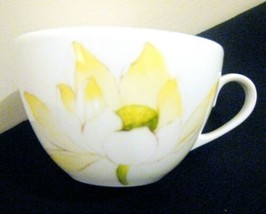 Lot of 17 Limoges France Nymohea Tea Cup, White/Yellow - £26.30 GBP