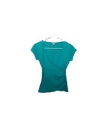 Guess Junior&#39;s Blouse Wrap Around Front &amp; Button Short Sleeve Size XS Teal - $231.69 MXN
