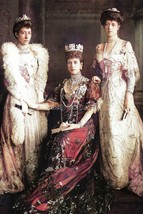 col0020 - Queen Alexandra with her daughters - print 6x4 - £2.19 GBP