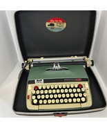 Vtg 1960s Smith-Corona Classic 12 Working Green Portable Manual Typewrit... - $2,199.48 MXN