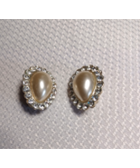 Vintage Tear Drop Shaped  Clip On Earring - $9.50 CAD