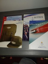 Delta&#39;s Company Store Employee Shopping Catalog Delta Air Lines Airlines... - $376.24 MXN