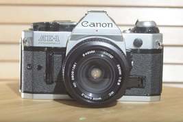 Canon AE1 P with Vivitar Wide Angle 28mm f2.8 FD lens. Beautiful example of a we - £313.75 GBP