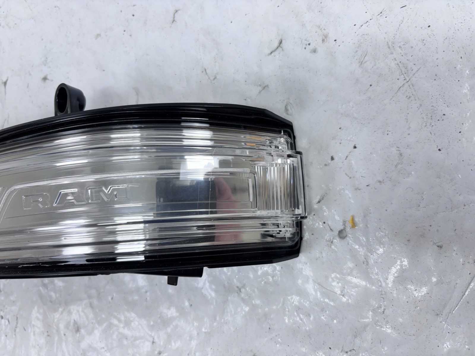 OEM Dodge Ram 1500 Front Left Mirror Turn Signal LED 68402097aa 2019-2022 Item image 2
