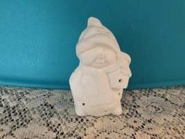 D3 - Snowmen with Birdhouse w/holes Ceramic Bisque Ready-to-Paint - $3.50