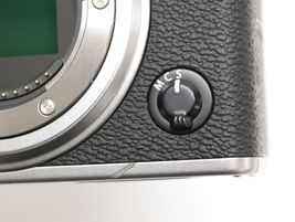 Fujifilm X-T4 26.1MP Mirrorless Digital Camera - Silver (Body Only) image 3