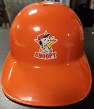 VTG Snoopy Novelty Baseball Batting Helmet Peanuts Made In Cleveland OH USA Toy - £34.82 GBP