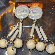 Stunning~Tribal looking dangle earrings~Veryyy Lovelyyyy! - $20.79