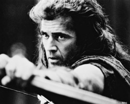 Braveheart Mel Gibson Aiming Crossbow Close 8X10 Photo Print - £7.64 GBP