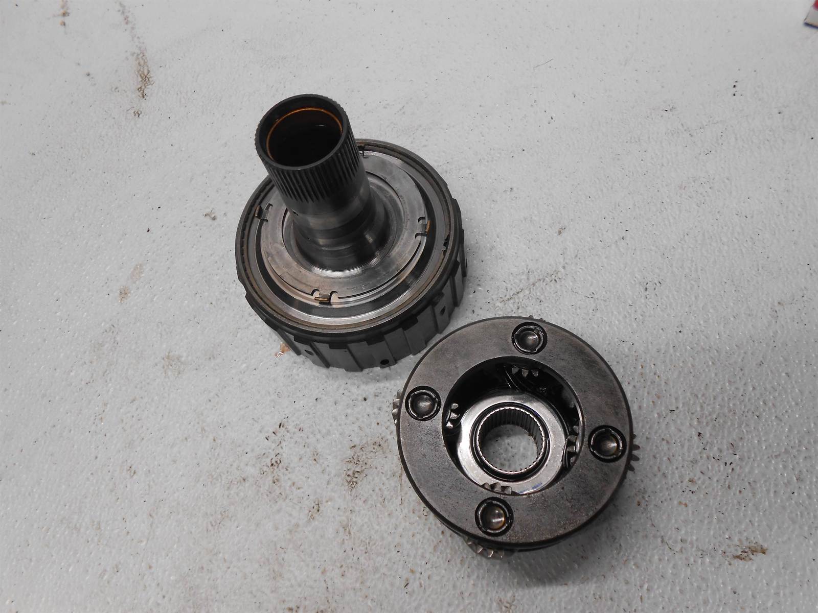 2000 Chevrolet Tahoe 5.3L Transmission Front Gear Planetary - $39.99