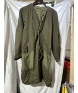 Vintage US Army Trench Coat Wool Liner Mens Med Regular Green 1952 Military - $29.69