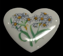 Vintage Avon Ceramic Heart Shaped Pin Brooch With Green  Flowers - £12.02 GBP