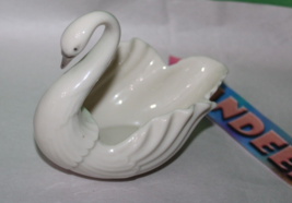 Vintage Lenox Special Marked Swan gold Trim Porcelain Figurine Trinket Holder - £14.23 GBP