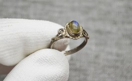 Vintage silver ring with labradorite stone - £6.45 GBP