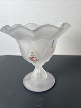 Vtg 1978 Westmoreland Frosted Satin  Glass Twisted Pedestal footed Candy Dish - £10.83 GBP