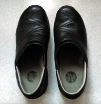 Merrell Primo Patch Women&#39;s (USA) Size 8 Comfort Black Leather Clogs  - $17.95