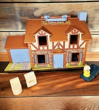 Vintage 1980 Fisher Price Tudor House w/ A Few Accessories, #952, Doorbell Works - $33.66