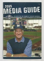 2005 MILWAUKEE BREWERS  Baseball MLB Media GUIDE - £6.89 GBP