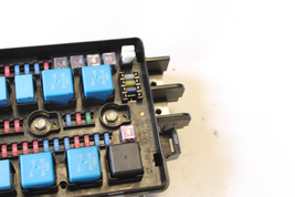 2009-14 HYUNDAI GENESIS SEDAN ENGINE BAY FUSE RELAY JUNCTION BOX K1812 image 4