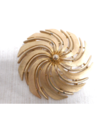 Sarah Coventry 2 7/16&quot; Swirl Brooch Open Work Pin Pinwhel Round Shield G... - £11.76 GBP