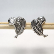 Vintage Coro Silver-tone Feathers Screw Back Earrings 1&quot; Costume Jewelry... - £11.73 GBP