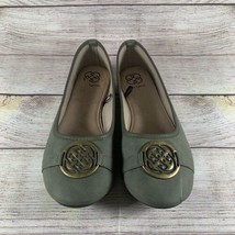 Daisy Fuentes Womens Size 10 W Ballet Flat Shoe Army Green Faux Suede Me... - £11.74 GBP