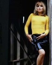 Sharon Tate in clinging yellow sweater &amp; shiny black skirt shows leg 4x6 photo - £4.69 GBP