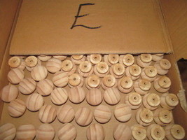 TWENTY-FIVE (25) PINE UNFINISHED WOOD CABINET PULLS BOX LOT LOT E - £12.49 GBP