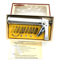 Vintage Wear-Ever Cookie Gun & Pastry Decorator in Original Box #3365 - $39.99