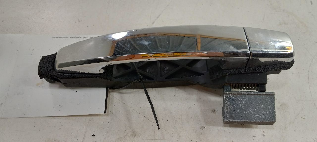 Passenger Right Door Handle Exterior Door Rear Fits 08-10 VUE - $49.79