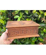 Vintage Hand Carved Wood Art Carving Hinged Lid Jewelry Trinket or Stora... - $1,044.01 MXN