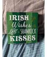 Irish Wishes and Shamrock Kisses Wooden Sign St Patrick&#39;s  New No Tags - $146.70 MXN