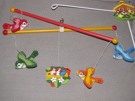 VINTAGE BABY MOBILE WOOD WOODEN WITH MULTI COLOR BIRDS NURSERY DECOR - $39.59
