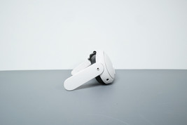 Meta Quest 3 128GB VR Headset ONLY - White ISSUE image 5