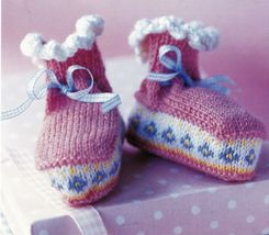11 Baby Little Booties Shoes Socks Boots Knit Patterns 3-9M  - £11.05 GBP
