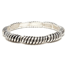 Scalloped Designer Textured Stretch Bangle Bracelet Silver - £11.52 GBP