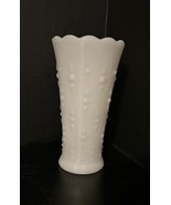 Vintage White Milk Glass Vase Dots &amp; Arrows Teardrop ANCHOR HOCKING 7 1/4&quot; - $177.10 MXN
