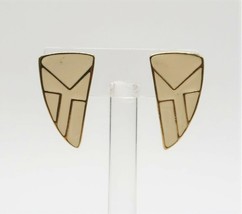 Vintage Trifari cream enamel &amp; gold tone geometric post earrings - £15.97 GBP