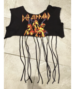 Def Leppard Crop Top Womens Small Concert Tour Band Tee DIY Cut Grunge D... - $36.19 CAD