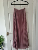 Dusty Pink Pleated Skirt Size 10 Long Bohoo Holiday Summer Stylish - £16.00 GBP
