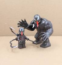 2pcs Big Size Riot and Baby Riot Marvel Venom Spider-Man Minifigures Set - $187.52 MXN