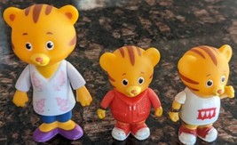 Lot of 3 Daniel Tiger Figures Figurines Mom &amp; Daniel - £11.75 GBP