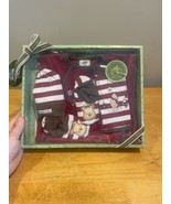 Classic Winnie the Pooh Bodysuit Bib Booties  Baby First Christmas NEW 3... - $67.39 CAD
