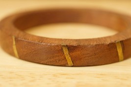 Vintage Ethnic Jewelry Carved Wood Brass Inlay Bangle Bracelet - £11.60 GBP